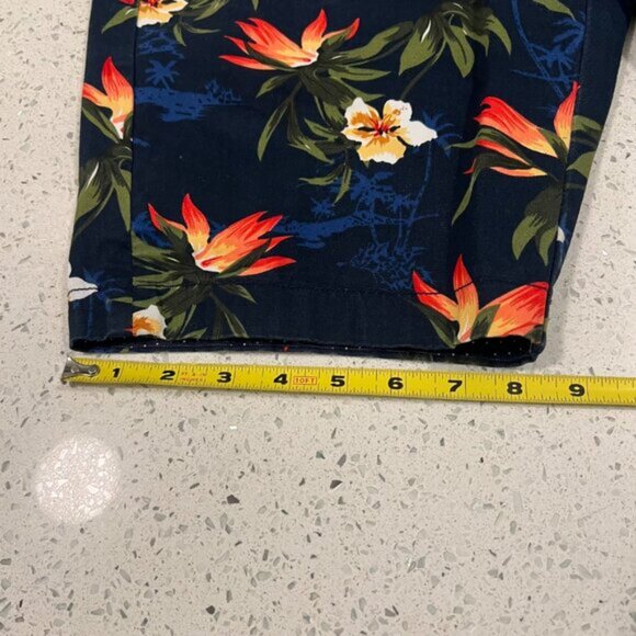 Like new DENIM FLOWER Navy Tropical Floral Chino Shorts Size 30 - Picture 8 of 14